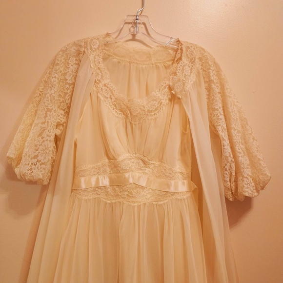 Vintage 60s 2pc Vanity Fair Peignoir Set Knee Length Nylon Chiffon Gown/Robe 32 - Picture 6 of 13